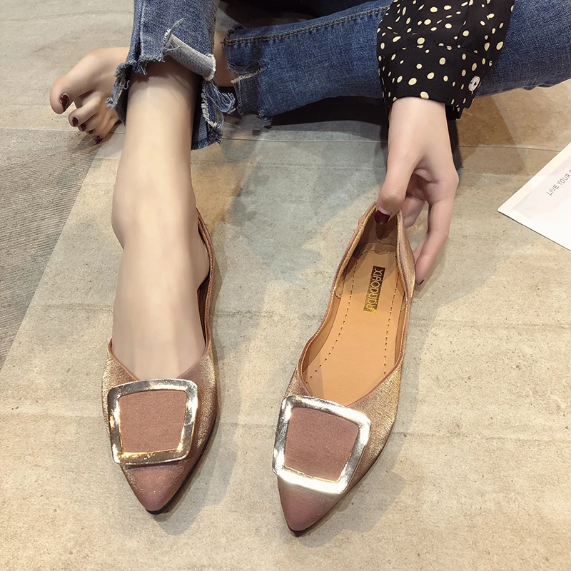 2020 Fashion Flat Shoes Women Simple Solid Color Pointed Toe Comfortable Flats Elegant Explosion Style Zapatos De Mujer W33-33 
2020 Fashion Flat Shoes Women Simple Solid Color Pointed Toe Comfortable Flats Elegant Explosion Style Zapatos De Mujer W33-33