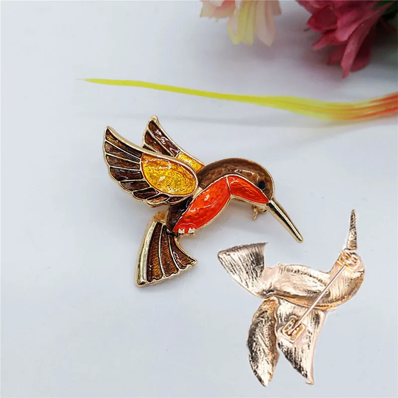 New Lifelike Enamel Hummingbird Cartoon Brooch Pin Metal Woodpecker Animal Unisex Garment Accessory Fashion Jewelry Gifts
New Lifelike Enamel Hummingbird Cartoon Brooch Pin Metal Woodpecker Animal Unisex Garment Accessory Fashion Jewelry Gifts