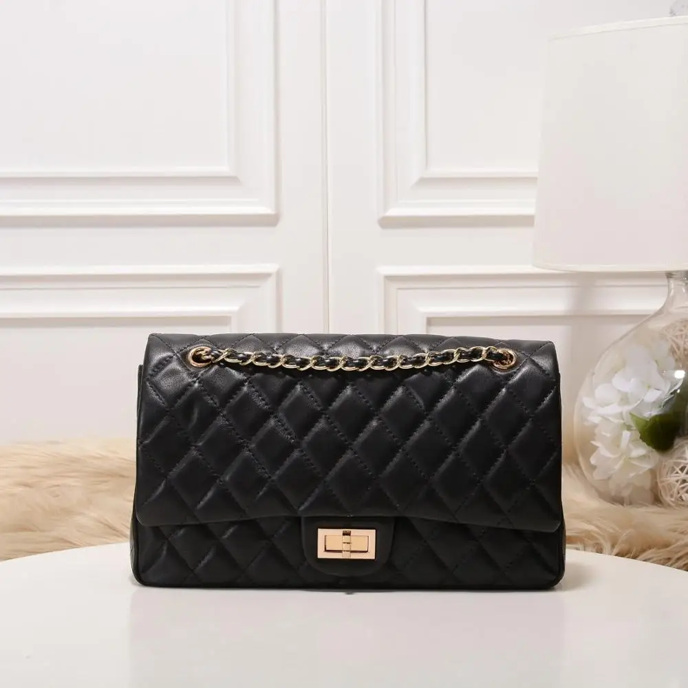 free shipping 2020 the new style genuine cow leather women one shoulder bag crossbody bag 3 color 3 size 20cm 25cm 30cm
free shipping 2020 the new style genuine cow leather women one shoulder bag crossbody bag 3 color 3 size 20cm 25cm 30cm