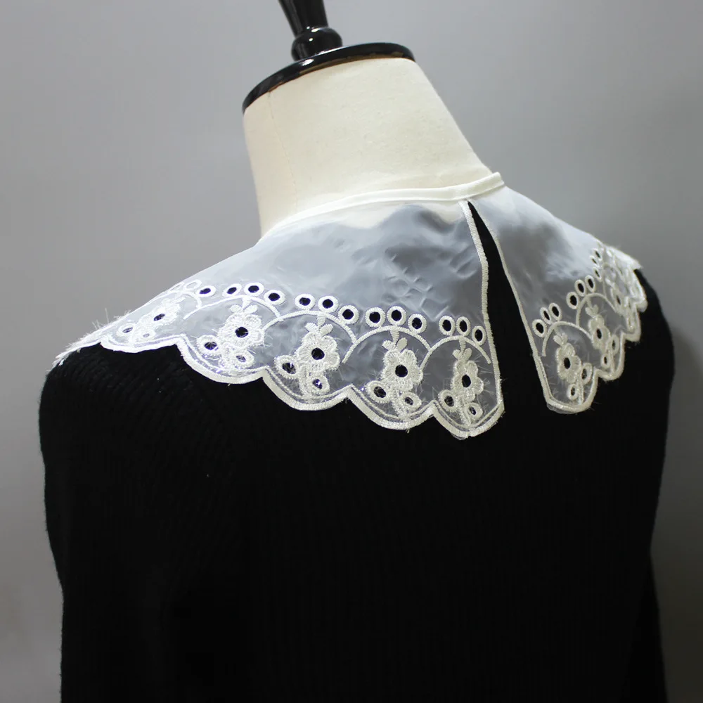Womens Hollow Out Lace Floral Fake Collars Ladies Shirts Detachable Collar Vintage Embroidery Necklace False Collar Shawl Decor
Womens Hollow Out Lace Floral Fake Collars Ladies Shirts Detachable Collar Vintage Embroidery Necklace False Collar Shawl Decor