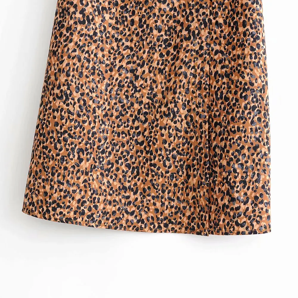 2020 summer new women's fashion animal print printing Slim slim high waist retro wild split fork straight long skirt
2020 summer new women's fashion animal print printing Slim slim high waist retro wild split fork straight long skirt