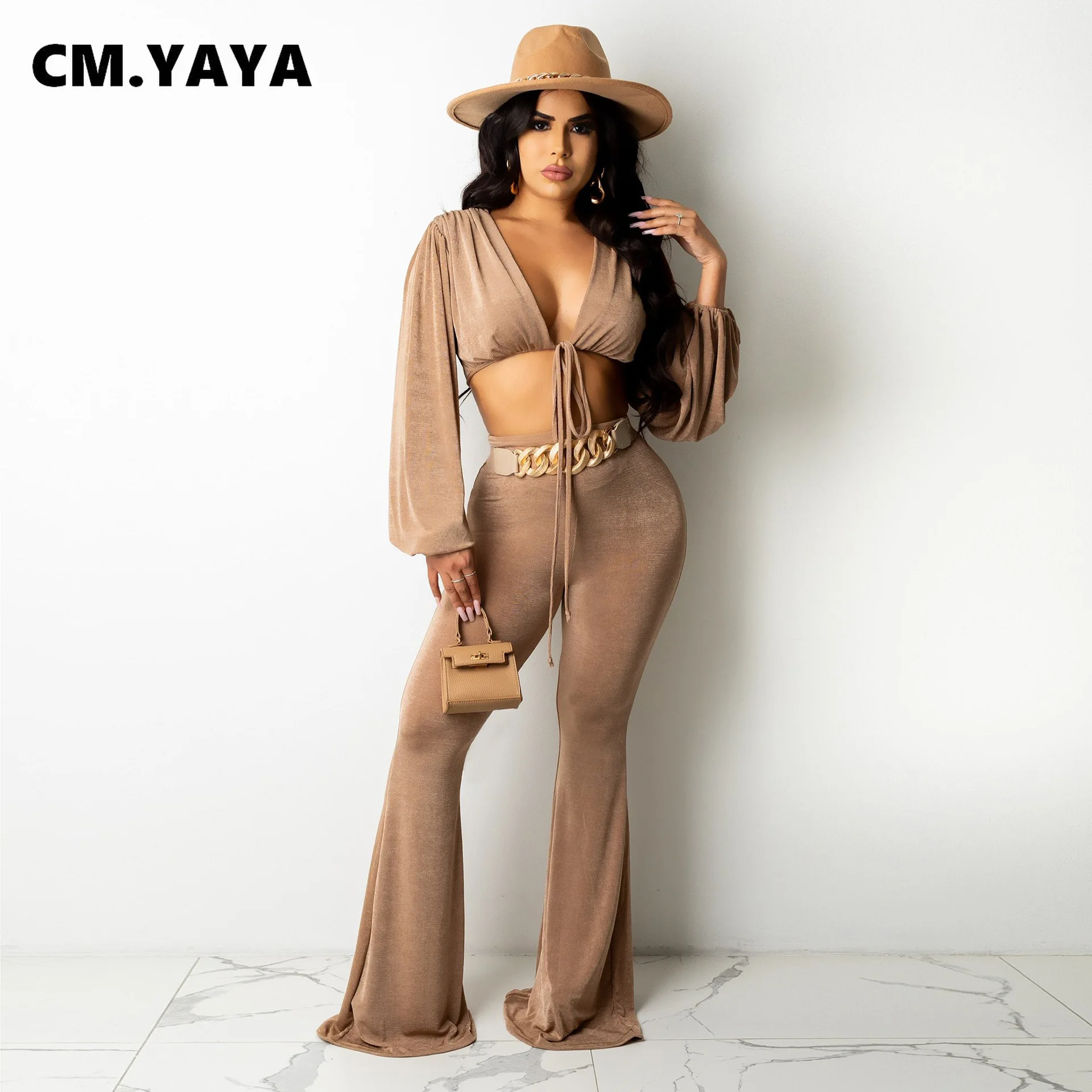 Женский пляжный костюм-двойка CM.YAYA, элегантный короткий топ и расклешенные штаны, однотонный спортивный костюм, Осень-зима
Женский пляжный костюм-двойка CM.YAYA, элегантный короткий топ и расклешенные штаны, однотонный спортивный костюм, Осень-зима