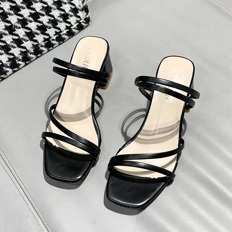 Elegant Khaki Women Slippers 2021 Summer High Heel Black Beige Slides Trendy Slip On Vintage Sandals Women Shoes Plus Size 34-42
Elegant Khaki Women Slippers 2021 Summer High Heel Black Beige Slides Trendy Slip On Vintage Sandals Women Shoes Plus Size 34-42