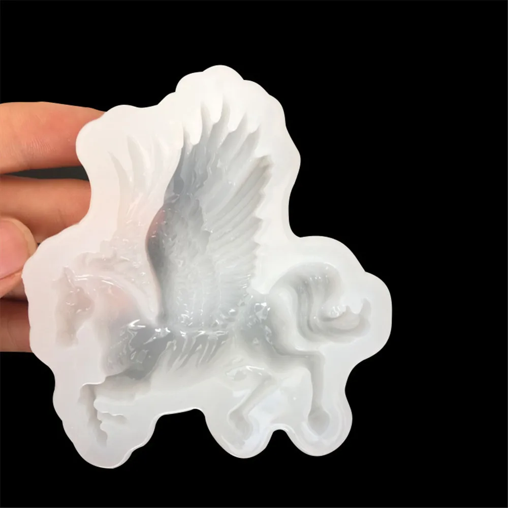 Clay Polymer Molds Fly Horse Concrete DIY Handmade 3d Wall Panel Plastic Garden Silicone Fondant Cake Mold
Clay Polymer Molds Fly Horse Concrete DIY Handmade 3d Wall Panel Plastic Garden Silicone Fondant Cake Mold