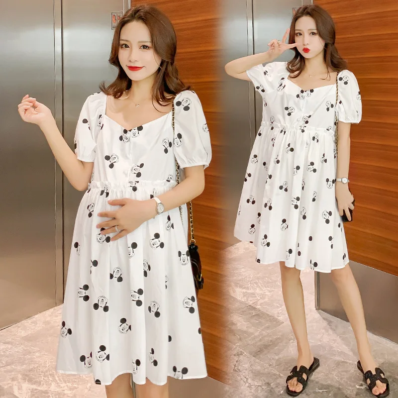 Disney's new summer maternity dress loose skirt fashion cartoon Mickey Mouse pregnant woman dress
Disney's new summer maternity dress loose skirt fashion cartoon Mickey Mouse pregnant woman dress