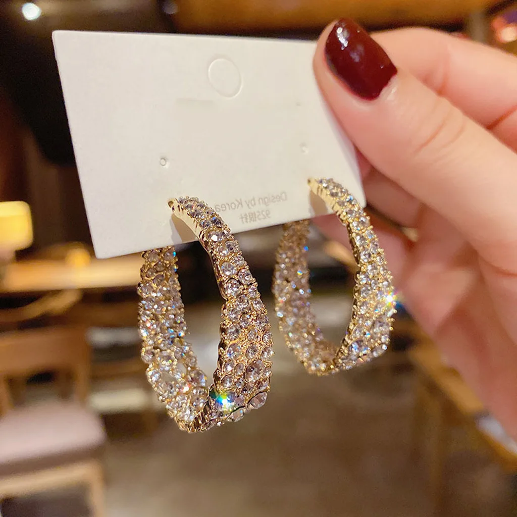 2 Colors Big Rhinestone Earrings Hoops Women Round Bling Crystal Dangle Ear Ring Gift Large Circle Loop Fashion Hiphop Earrings
2 Colors Big Rhinestone Earrings Hoops Women Round Bling Crystal Dangle Ear Ring Gift Large Circle Loop Fashion Hiphop Earrings