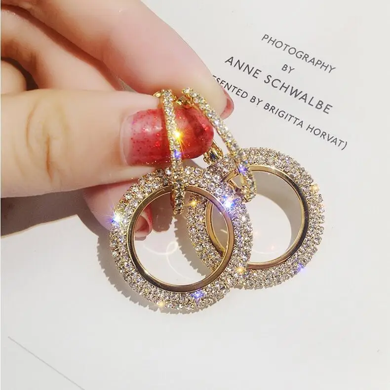 New design creative jewelry high-grade elegant crystal earrings round Gold colour earrings wedding party earrings for woman
New design creative jewelry high-grade elegant crystal earrings round Gold colour earrings wedding party earrings for woman