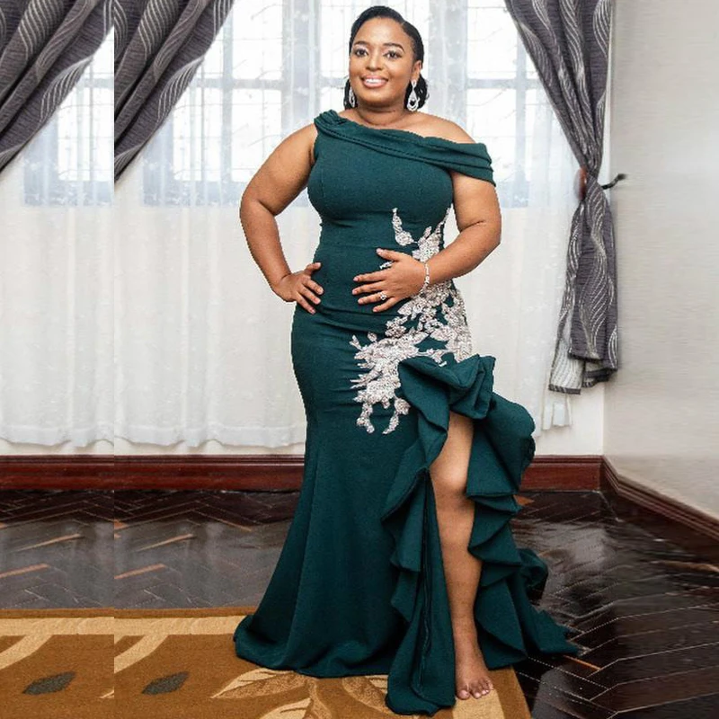 Plus Size Off the Shoulder Mermaid Bridesmaid Dresses Side Split Appliques Ruffles Skirt Wedding Guest Dress Satin Party Gowns
Plus Size Off the Shoulder Mermaid Bridesmaid Dresses Side Split Appliques Ruffles Skirt Wedding Guest Dress Satin Party Gowns