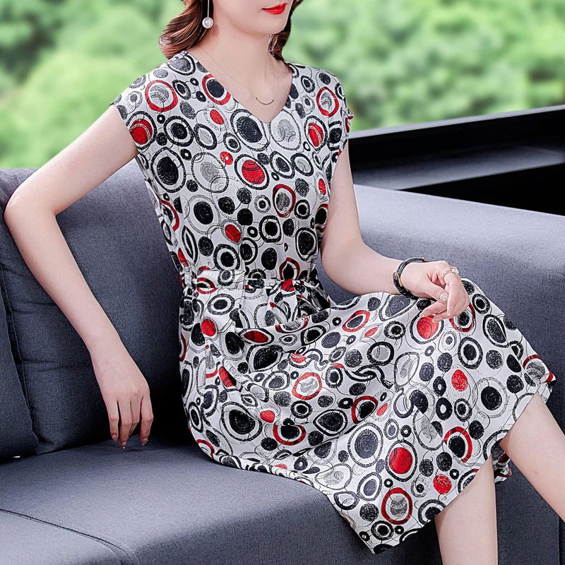 Summer Silk Vintage Satin Midi chic prom Dress Women Casual Dot Print Sundress 2022 Elegant Bodycon Party Evening Vestidos
Summer Silk Vintage Satin Midi chic prom Dress Women Casual Dot Print Sundress 2022 Elegant Bodycon Party Evening Vestidos
