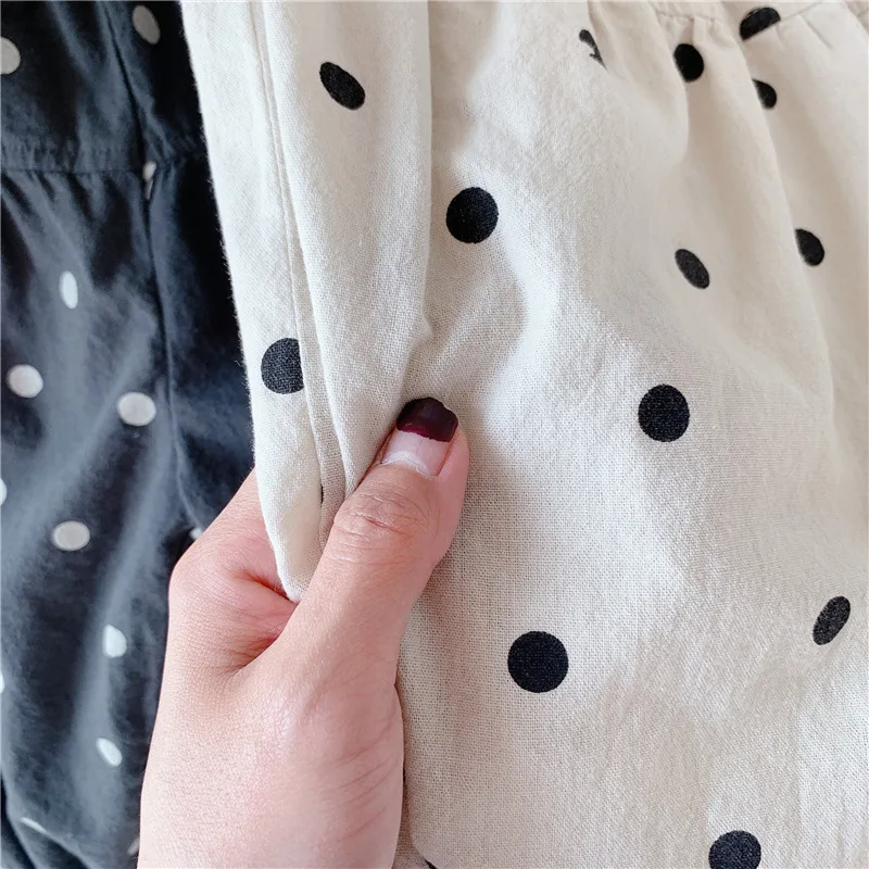 Korean style Summer Baby Girls Linen Cotton Dot Thin Calf-Length Pants Children Clothes
Korean style Summer Baby Girls Linen Cotton Dot Thin Calf-Length Pants Children Clothes