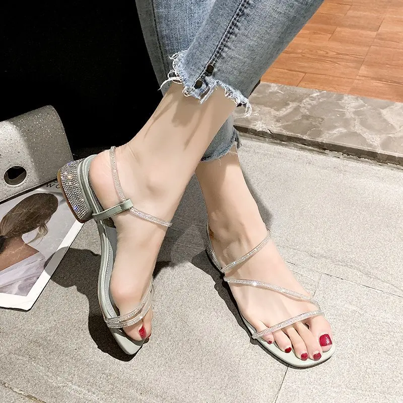 New Women's Summer Green Sandals Shinny Sexy Beach Sandals Womens Comfortable Luxury Hot Sale Glitter Shoes 2020 Sandalias Mujer
New Women's Summer Green Sandals Shinny Sexy Beach Sandals Womens Comfortable Luxury Hot Sale Glitter Shoes 2020 Sandalias Mujer