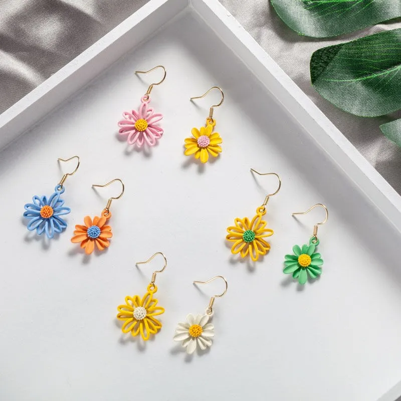 Korean Daisy Flower Drop Earrings Summer Beach Party Metal Statement Earring for Woman Boho Lovely Fashion Jewelry Girl Gift
Korean Daisy Flower Drop Earrings Summer Beach Party Metal Statement Earring for Woman Boho Lovely Fashion Jewelry Girl Gift