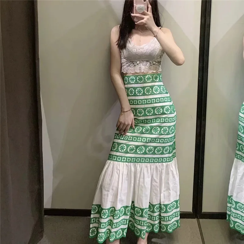 TRAF Women Skirt Za Green Long Skirts Woman High Waist Ruffle Midi Summer Skirt Vintage Embroidered Cut Out Boho Beach Skirts
TRAF Women Skirt Za Green Long Skirts Woman High Waist Ruffle Midi Summer Skirt Vintage Embroidered Cut Out Boho Beach Skirts