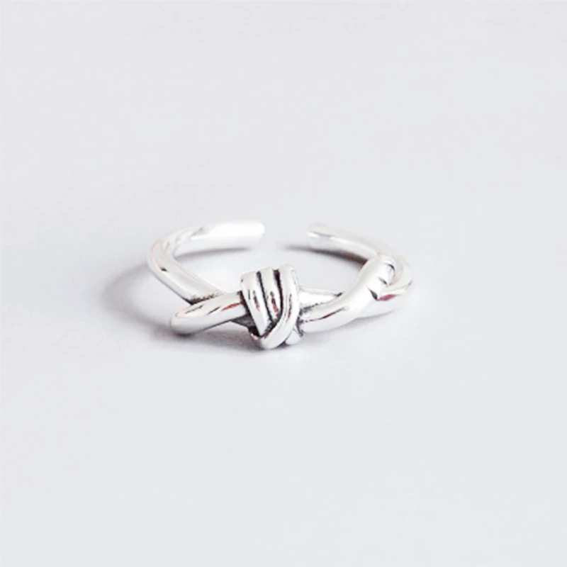 

Sole Memory Retro Thai Silver Knot Cute Romantic Silver Color Female Resizable Opening Rings SRI470