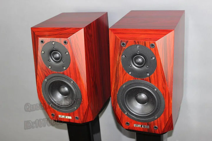 

QT 5 5.5 inches Hi-End bookshelf speaker Scan-Speak 8300 tweeter+15W/8434G00 midrange and bass DIY