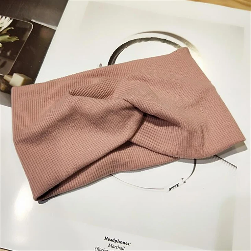 1 pc Korean Style Cross Knitted Fashion Women Girls Headband Hair Accessories Elastic Hairband Vintage Simple Bezel Headwear
1 pc Korean Style Cross Knitted Fashion Women Girls Headband Hair Accessories Elastic Hairband Vintage Simple Bezel Headwear