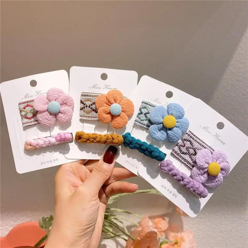 Knitting Style Hair Clips Hair Pin For Baby Girls Hair Accessories Children Cute Flowers Kids Hair Grips Barrettes Headwear 2PCS
Knitting Style Hair Clips Hair Pin For Baby Girls Hair Accessories Children Cute Flowers Kids Hair Grips Barrettes Headwear 2PCS