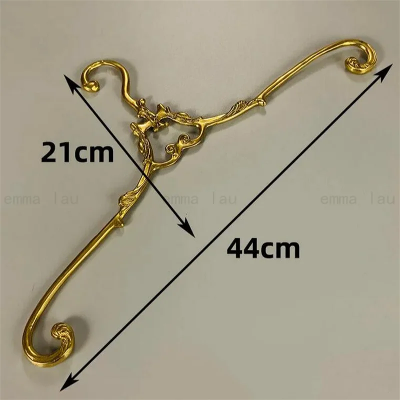 Латунные вешалки для одежды
Латунные вешалки для одежды