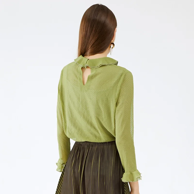 Autumn And Winter 2020 New Basic Loose Embroidered Peter Pan Collar Long Sleeve T-shirt
Autumn And Winter 2020 New Basic Loose Embroidered Peter Pan Collar Long Sleeve T-shirt
