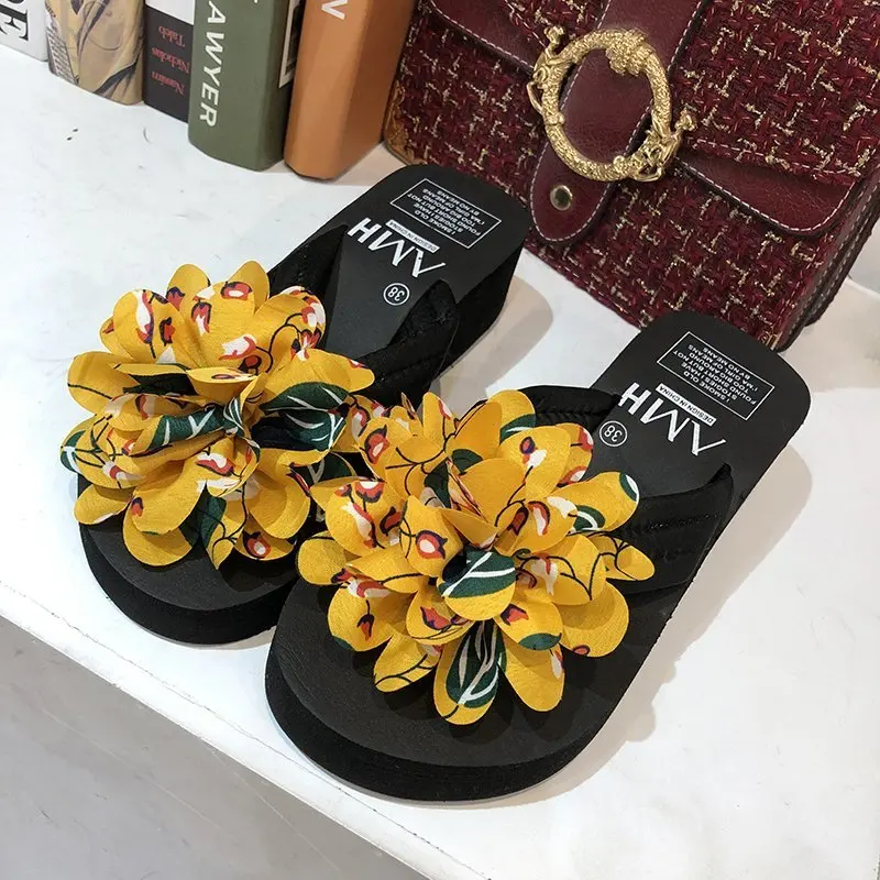 Hot Summer New Women Fashion Flower Decoration Women's Slippers Flat Casual Shoes Flip-Flops
Hot Summer New Women Fashion Flower Decoration Women's Slippers Flat Casual Shoes Flip-Flops
