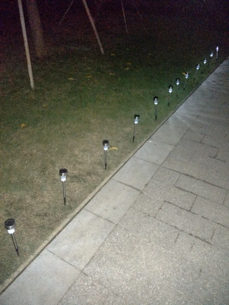 Spot 10pcs 5W High Brightness Solar Power LED Lawn Lamps with Lampshades White & Silver QP2
Spot 10pcs 5W High Brightness Solar Power LED Lawn Lamps with Lampshades White & Silver QP2