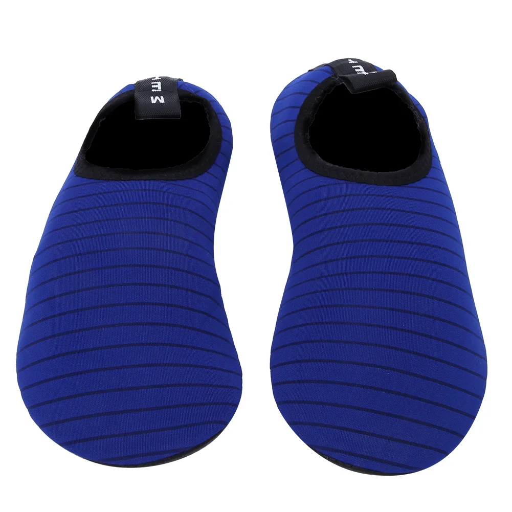 1 Pair Water Shoes Non-Slip Soft Beach Adult Children Diving Swimming Supplies(Blue 36-37) Water Shoes Water Shoes Water Shoes
1 Pair Water Shoes Non-Slip Soft Beach Adult Children Diving Swimming Supplies(Blue 36-37) Water Shoes Water Shoes Water Shoes