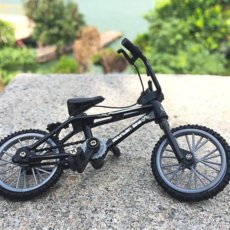 Boxed Alloy Simulation Bicycle Model Mini Double Rod Bicycle Full Accessory Set Child Birthday Gift Toys for Boys
Boxed Alloy Simulation Bicycle Model Mini Double Rod Bicycle Full Accessory Set Child Birthday Gift Toys for Boys