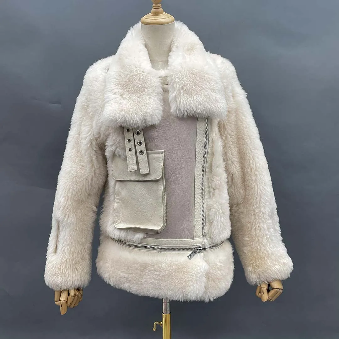 Single Side Patch Bag Wool Jacket Woman Fur Integrated Overcoat High Quality Fashion Leather Coat
Single Side Patch Bag Wool Jacket Woman Fur Integrated Overcoat High Quality Fashion Leather Coat