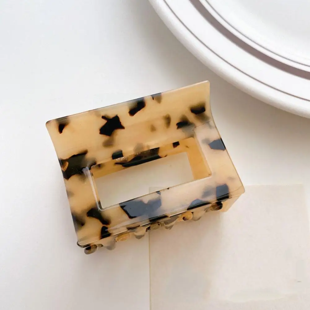 Exquisite Korean Milk Cow Geometric Square Hair Claws Hair Headwear Clips Fashion Elegant Hair Accessories Hairpins Acetate F0j4
Exquisite Korean Milk Cow Geometric Square Hair Claws Hair Headwear Clips Fashion Elegant Hair Accessories Hairpins Acetate F0j4
