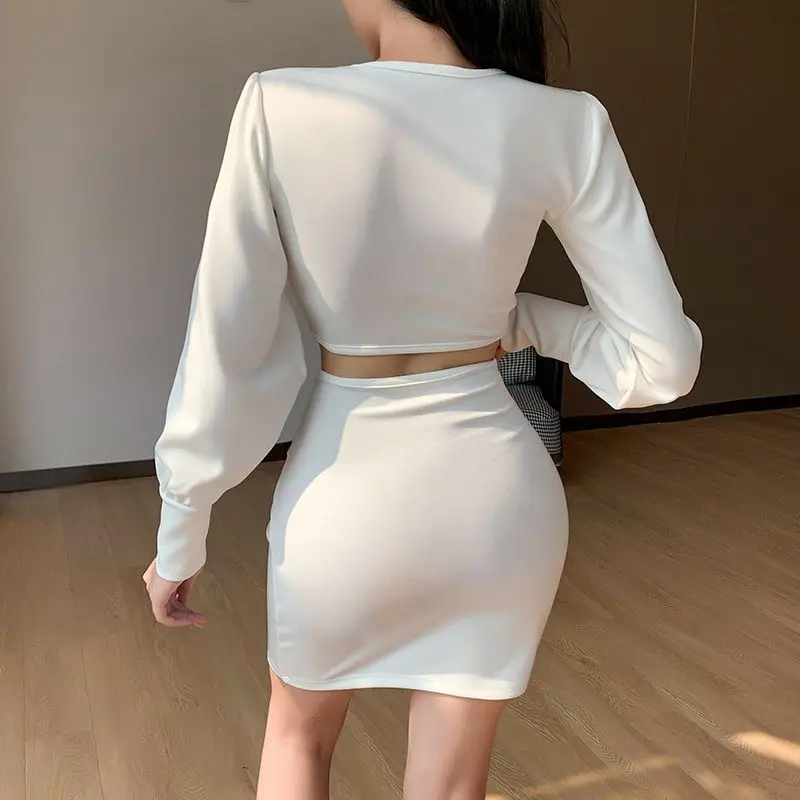 Vintage Puff Sleeve Dress Female Aesthetic Dresses 2022 Autumn New Korean Fashion Slim Sexy Solid Hollow Bodycon Dress Trend
Vintage Puff Sleeve Dress Female Aesthetic Dresses 2022 Autumn New Korean Fashion Slim Sexy Solid Hollow Bodycon Dress Trend