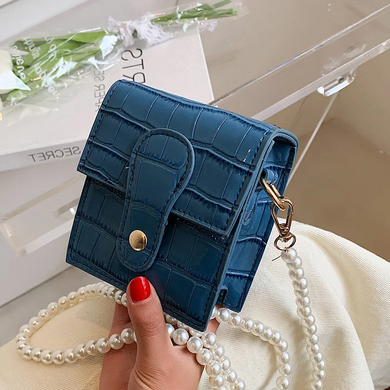 THREEPEAS Stone Pattern Mini PU Leather Crossbody Bags For Women 2021 Pearl Design Fashion Ladies Luxury Handbags And Purse
THREEPEAS Stone Pattern Mini PU Leather Crossbody Bags For Women 2021 Pearl Design Fashion Ladies Luxury Handbags And Purse