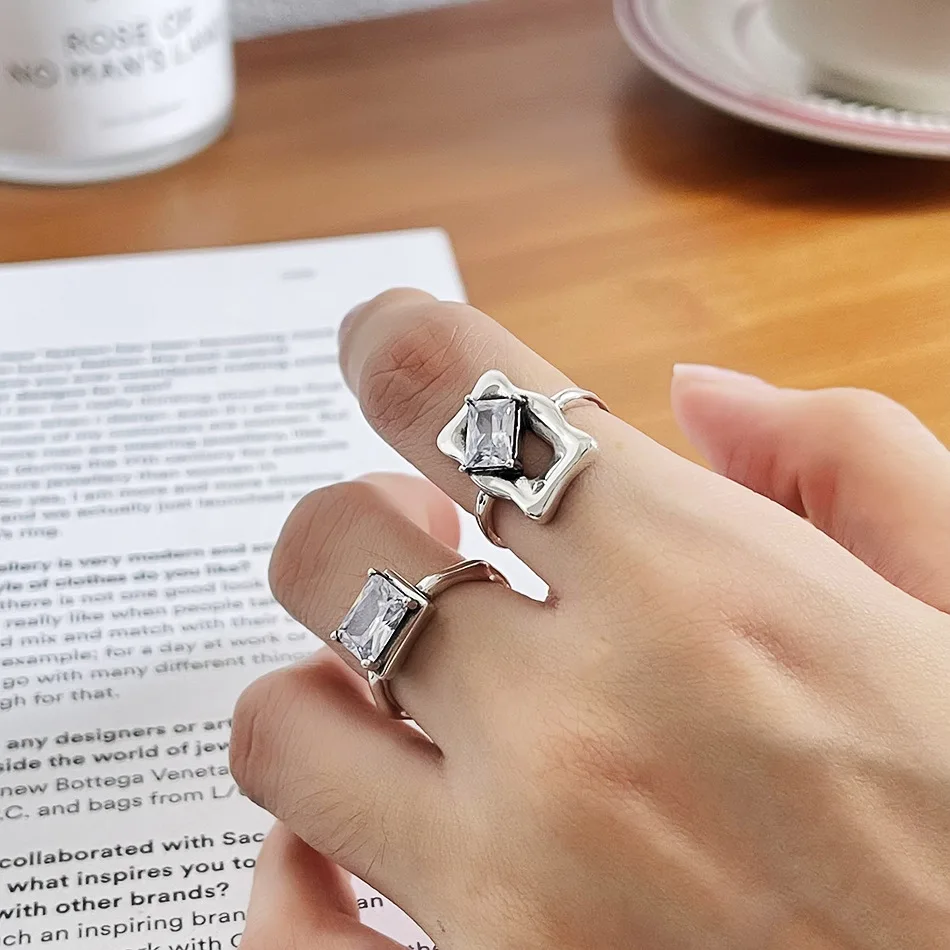 1PC Retro Authentic 925 sterling silver Cube CZ Square Ring Band adjust Jewelry C-J1633
1PC Retro Authentic 925 sterling silver Cube CZ Square Ring Band adjust Jewelry C-J1633
