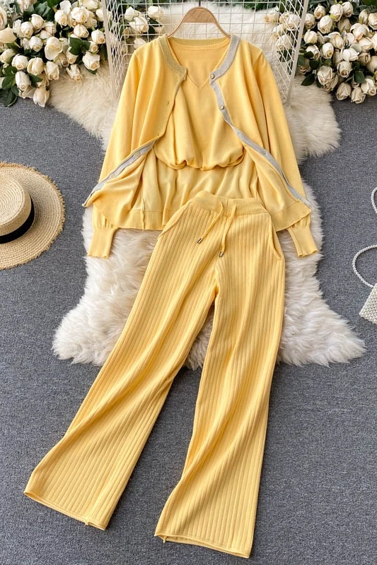 Fashion Korean new casual o neck long-sleeved cardigan top with v-neck vest lace-up high-waist wide-leg pants three-piece female
Fashion Korean new casual o neck long-sleeved cardigan top with v-neck vest lace-up high-waist wide-leg pants three-piece female