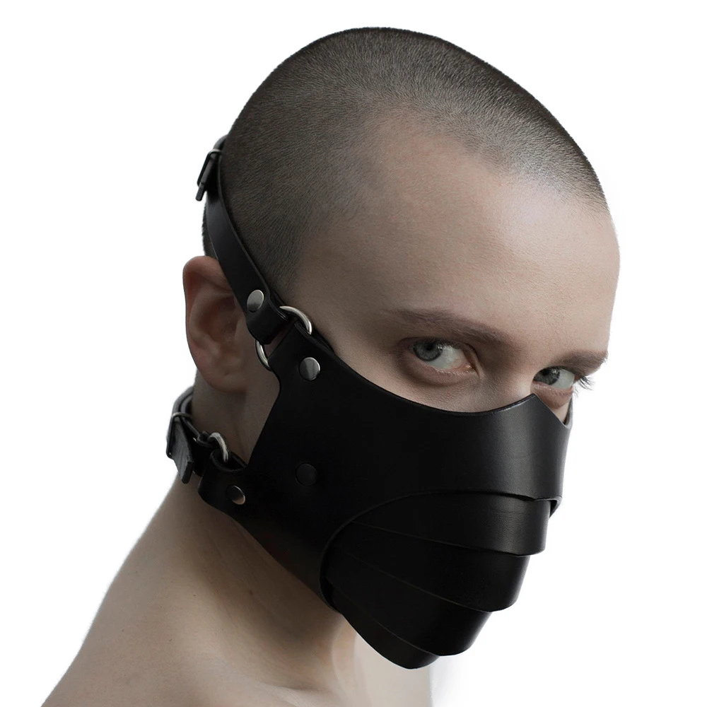 Haze PU Leather Mask With Rivet Breathable Black Dust Proof Windproof Cycling Masks For Men Stage Performance Props
Haze PU Leather Mask With Rivet Breathable Black Dust Proof Windproof Cycling Masks For Men Stage Performance Props