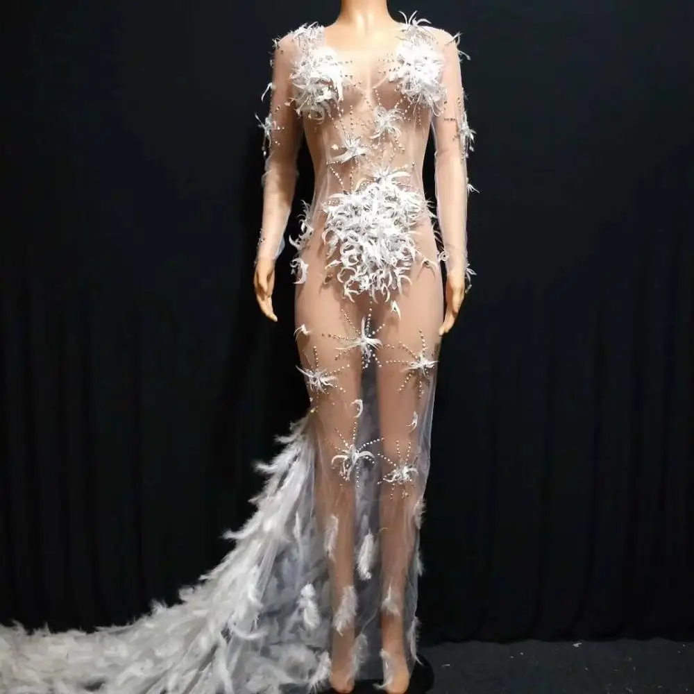 2021 New Luxury Elegant Rhinestone Evening Ball Maxi Long White Dress Mesh Feather Birthday Celebrity Dance Performance Costume
2021 New Luxury Elegant Rhinestone Evening Ball Maxi Long White Dress Mesh Feather Birthday Celebrity Dance Performance Costume