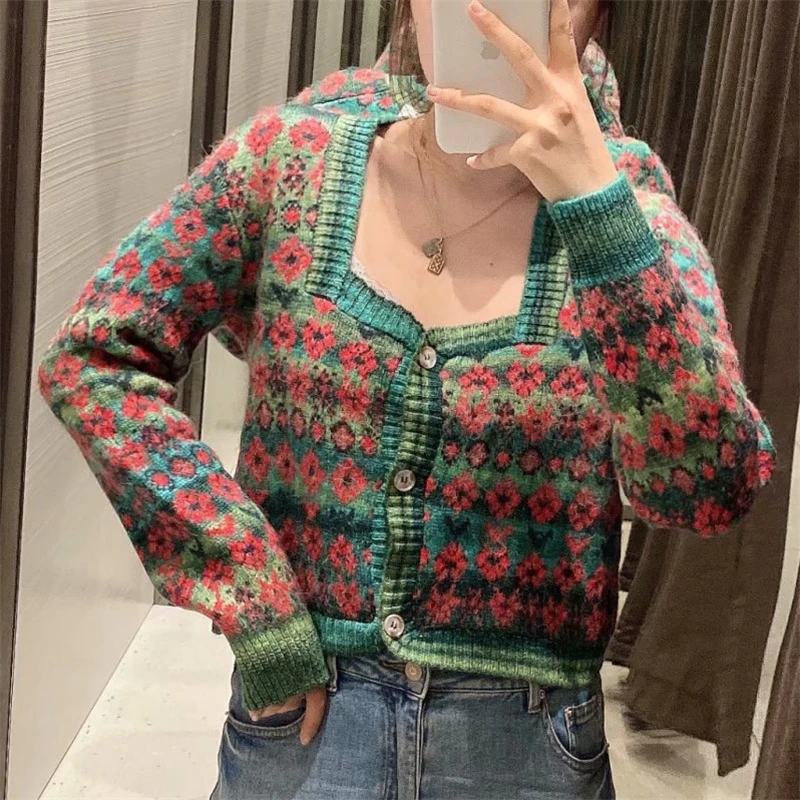Women Chic Coat 2021 Vintage Fashion LadIes Square Collar Knitted Jacket Streetwear Female Print Striped Coats Slim Girls Sets
Women Chic Coat 2021 Vintage Fashion LadIes Square Collar Knitted Jacket Streetwear Female Print Striped Coats Slim Girls Sets