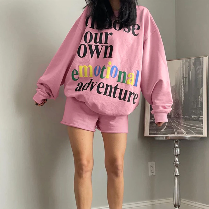 Autumn Winter 2021 Women's Long Sleeve Sweater Top and Oversized Shorts Two-Piece Set Casual Women's tracksuit Knitted suit y2k
Autumn Winter 2021 Women's Long Sleeve Sweater Top and Oversized Shorts Two-Piece Set Casual Women's tracksuit Knitted suit y2k