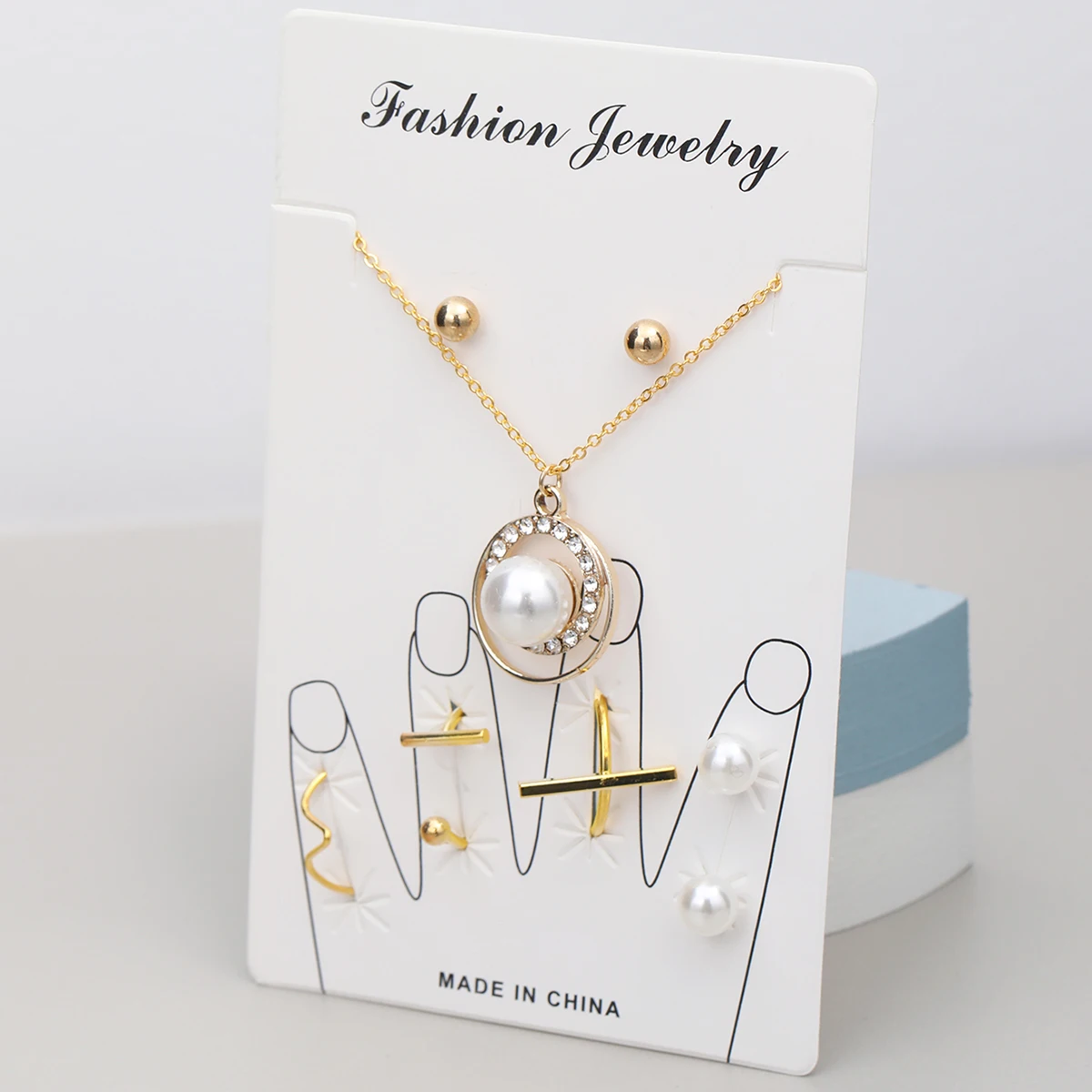 Women's Chain Necklace Bracelet Pendant Earrings Party Party Wedding Daily Wear, Jewelry Set Gift Jewelry Sets for Women
Women's Chain Necklace Bracelet Pendant Earrings Party Party Wedding Daily Wear, Jewelry Set Gift Jewelry Sets for Women