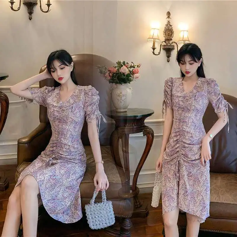 Plus Large Size Purple Floral Print Women Short Sleeve Party Dresses Drawstring Knee-Length A line Dress V-neck Size L-4XL
Plus Large Size Purple Floral Print Women Short Sleeve Party Dresses Drawstring Knee-Length A line Dress V-neck Size L-4XL