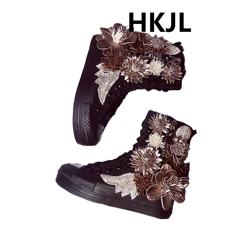 Туфли HKJL парусиновые, стразы с кисточками, Цветочные Стразы, Ретро стиль, уличная съемка, с высоким верхом, на молнии
Туфли HKJL парусиновые, стразы с кисточками, Цветочные Стразы, Ретро стиль, уличная съемка, с высоким верхом, на молнии