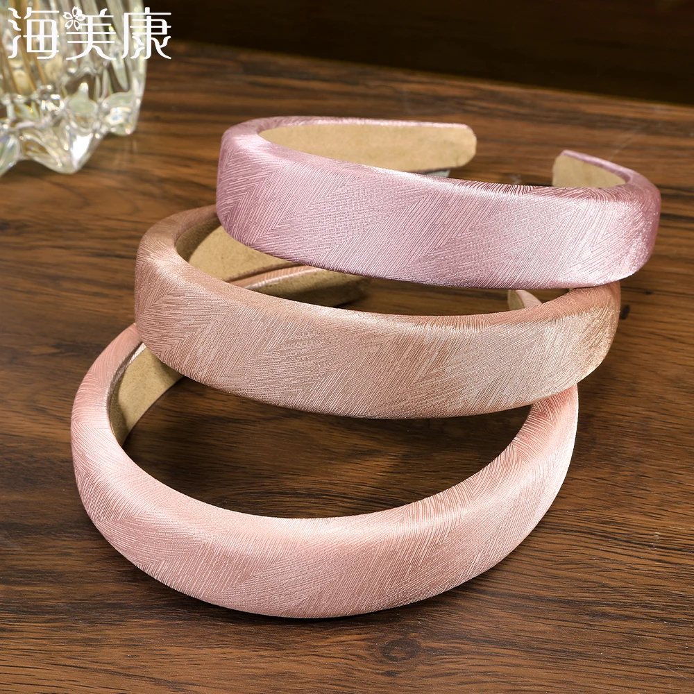 Haimeikang Female Glossy Padded Headband Women Solid Thick Hair Hoop Bezel Hairband Satin Elegant Elastic Hair Accessories Girl
Haimeikang Female Glossy Padded Headband Women Solid Thick Hair Hoop Bezel Hairband Satin Elegant Elastic Hair Accessories Girl
