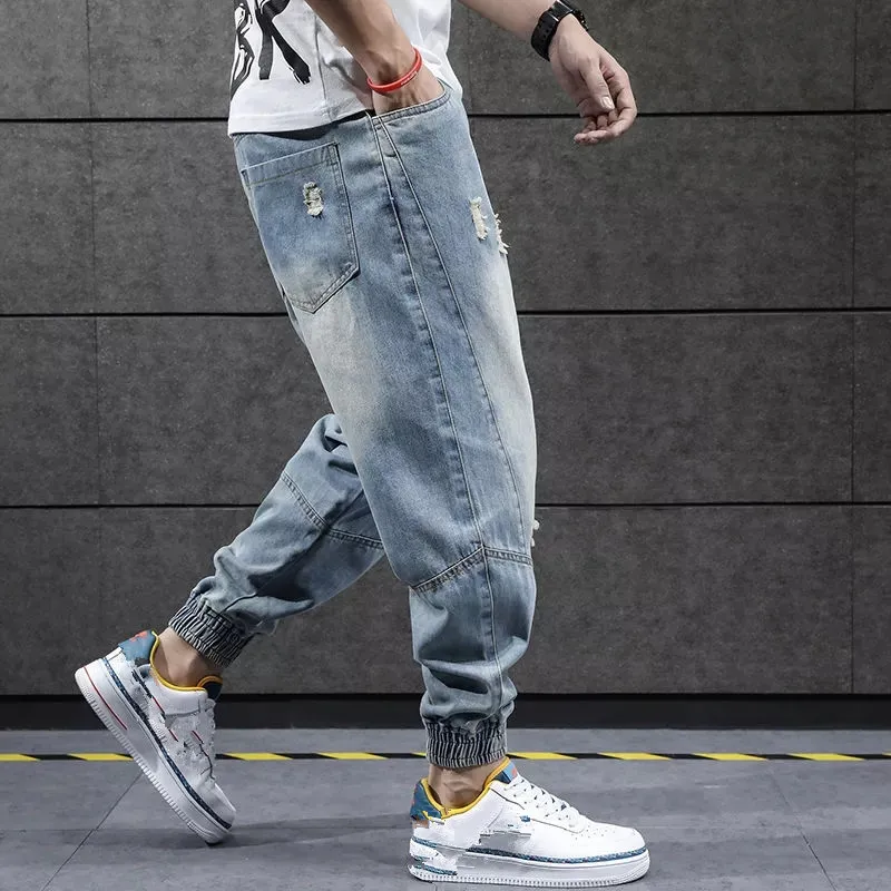 2021 New Hip Hop Harem Jeans Pants Men Loose Joggers Denim Casual Sweatpants Korea Ankle Length Trousers Streetwear
2021 New Hip Hop Harem Jeans Pants Men Loose Joggers Denim Casual Sweatpants Korea Ankle Length Trousers Streetwear