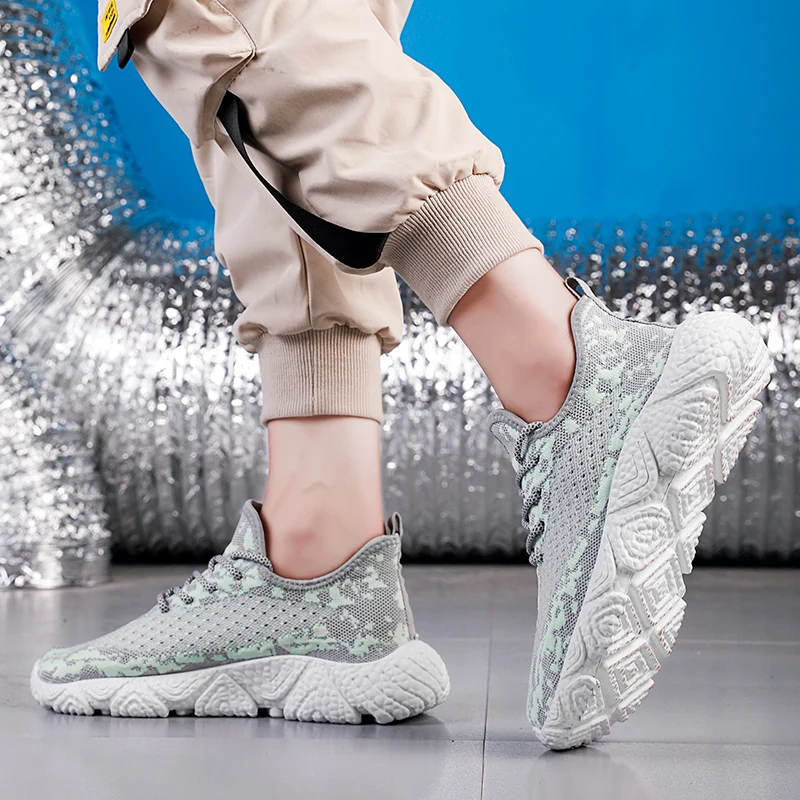 Мужские кроссовки, повседневная спортивная черная обувь, hombre, спортивная мода, летние мужские модные сетчатые кроссовки, мужские кроссовки 
Мужские кроссовки, повседневная спортивная черная обувь, hombre, спортивная мода, летние мужские модные сетчатые кроссовки, мужские кроссовки