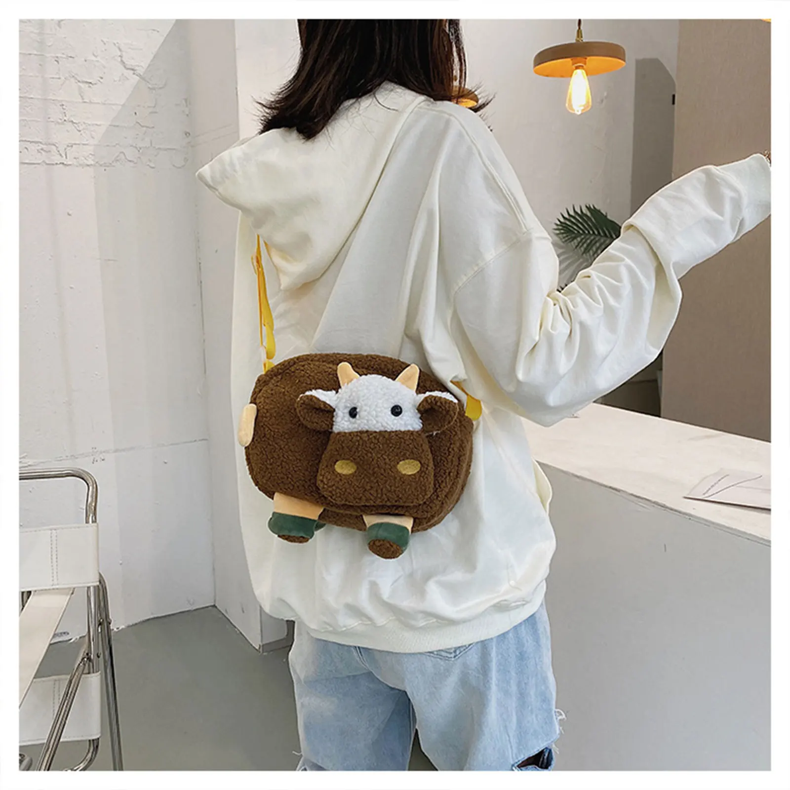 Fashion Female Single Handbag Plush Shoulder Bag Crossbody Bag Cellphone Pouch Women Winter Cute Cartoon Animal Messenger Bag
Fashion Female Single Handbag Plush Shoulder Bag Crossbody Bag Cellphone Pouch Women Winter Cute Cartoon Animal Messenger Bag