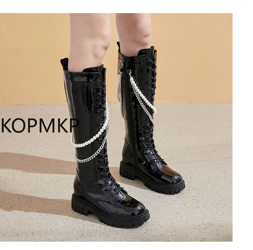 2021 New Full Cow Genuine Leather Motorcycle Boots Women Square High Heels Lace Up Winter Boots Ladies Knight Knee High Boots 
2021 New Full Cow Genuine Leather Motorcycle Boots Women Square High Heels Lace Up Winter Boots Ladies Knight Knee High Boots