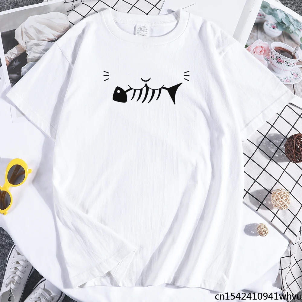 Creativity Abstract Cat Eat Fish Bones Print Women T-shirt Manga Casual Vintage Oversize Top Fashion Cool
Creativity Abstract Cat Eat Fish Bones Print Women T-shirt Manga Casual Vintage Oversize Top Fashion Cool