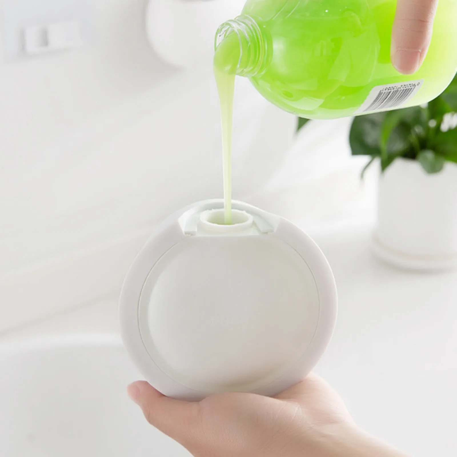 Punch-free Extrusion Soap Sispenser Hand Sanitizer Storage Bottle Hand Free Automatic Soap Dispenser For
Punch-free Extrusion Soap Sispenser Hand Sanitizer Storage Bottle Hand Free Automatic Soap Dispenser For