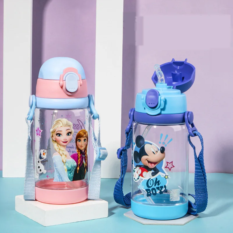 Детская бутылка для воды с двумя крышками Disney, с соломинкой, лето-осень, портативная, Детская кружка для воды
Детская бутылка для воды с двумя крышками Disney, с соломинкой, лето-осень, портативная, Детская кружка для воды