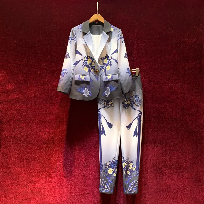 European and American women's autumn 2021 new Long sleeve fade print coat trousers Fashion suits
European and American women's autumn 2021 new Long sleeve fade print coat trousers Fashion suits