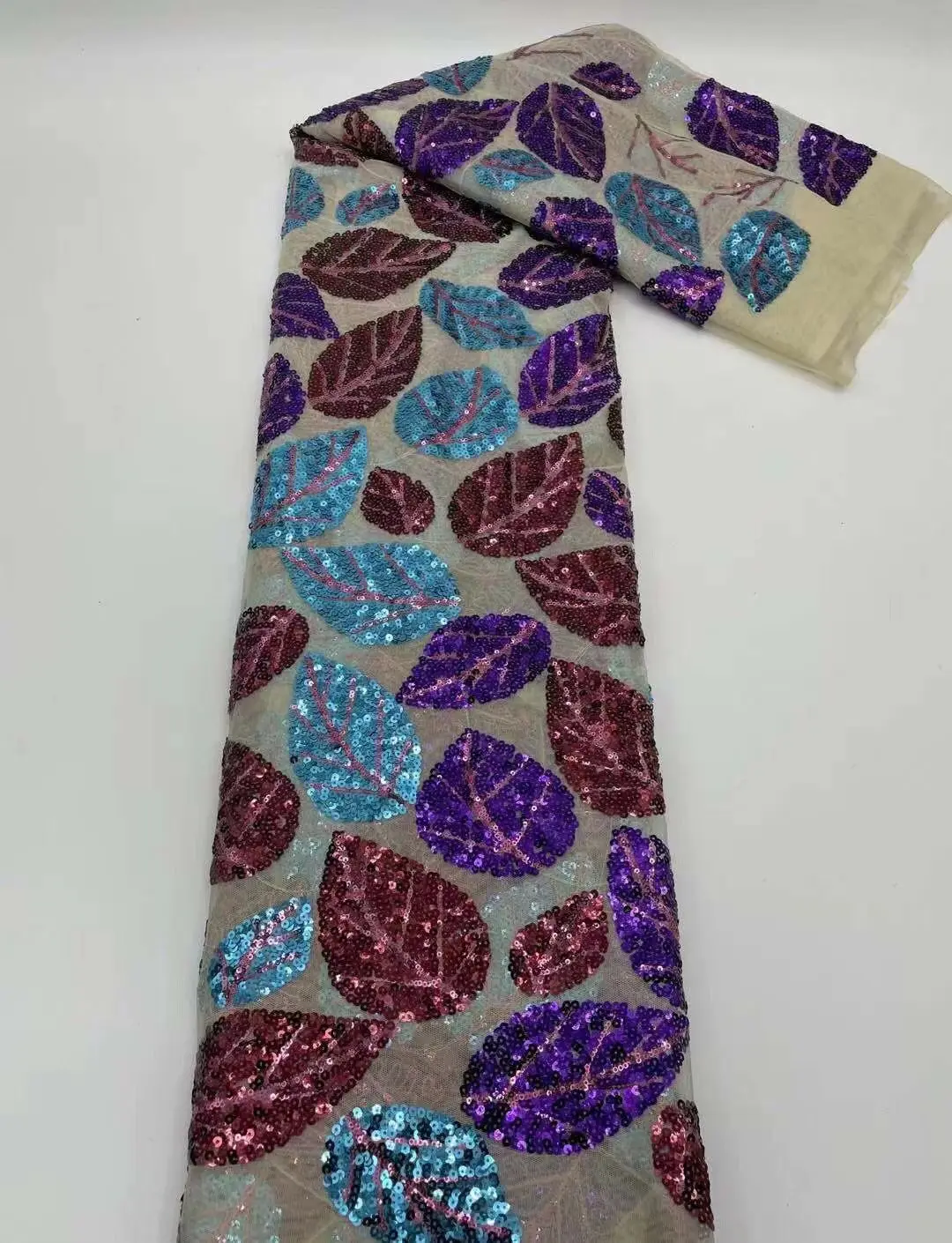 Hot Sale Nigerian Fashion African net Sequins Lace Fabrics Shiny embroidery 2020 High Quality tull Lace Material fo Party
Hot Sale Nigerian Fashion African net Sequins Lace Fabrics Shiny embroidery 2020 High Quality tull Lace Material fo Party